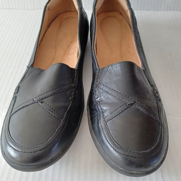 NWOB Naturalizer Soft Leather Slip-on Women's Shoes Size 8.5M - Picture 2 of 8